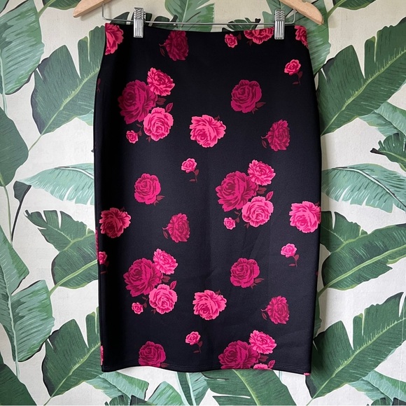 Forever 21 Black Pink Floral Knee Length pencil Skirt Size M - Picture 2 of 2
